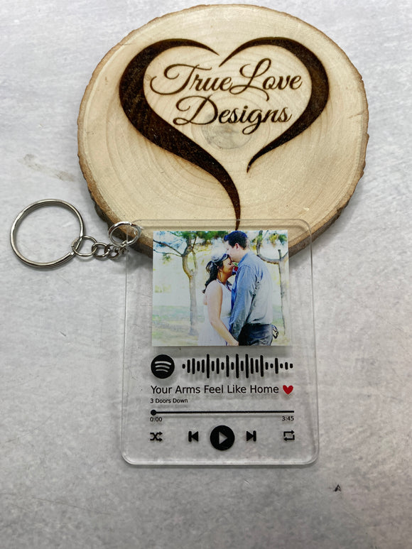 Custom Music Spotify Keychain; Your Photo, Your Song, Uniquely Yours; Gift Ideas for Anyone/Any Occasion Christmas Gift idea; Spotify Apple Music