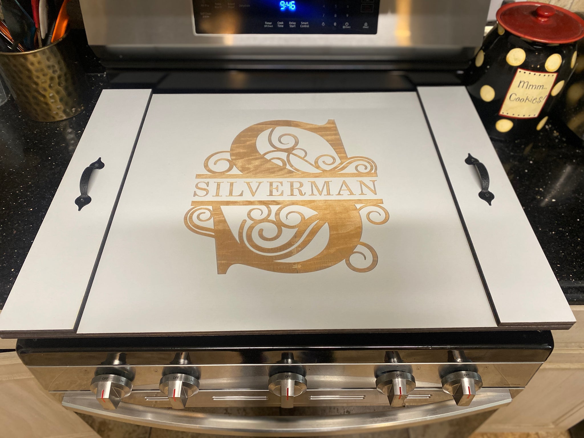 NOODLE BOARD/Stovetop Cover